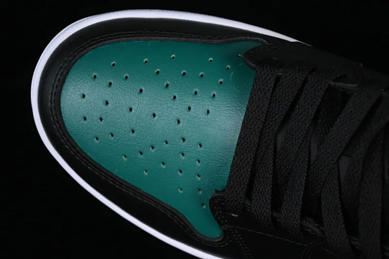 All categories Air Jordan Jordan series basketball shoes Air Jordan 1 Low Z version Air Jordan 1 Low AJ1 Joe 1 black and green color low-top cultural casual sneakers CZ0775-036